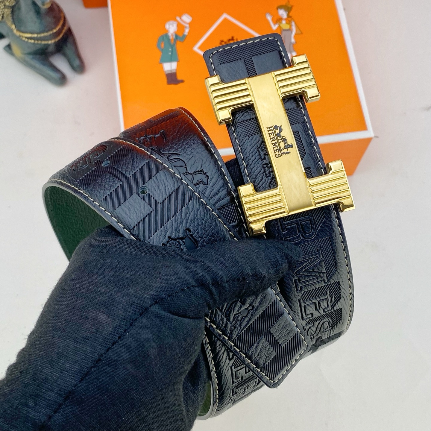 爱马仕💕 特种皮腰带系列 ，原厂五金精品不锈钢扣，手感柔软舒适 宽3.8CM。
