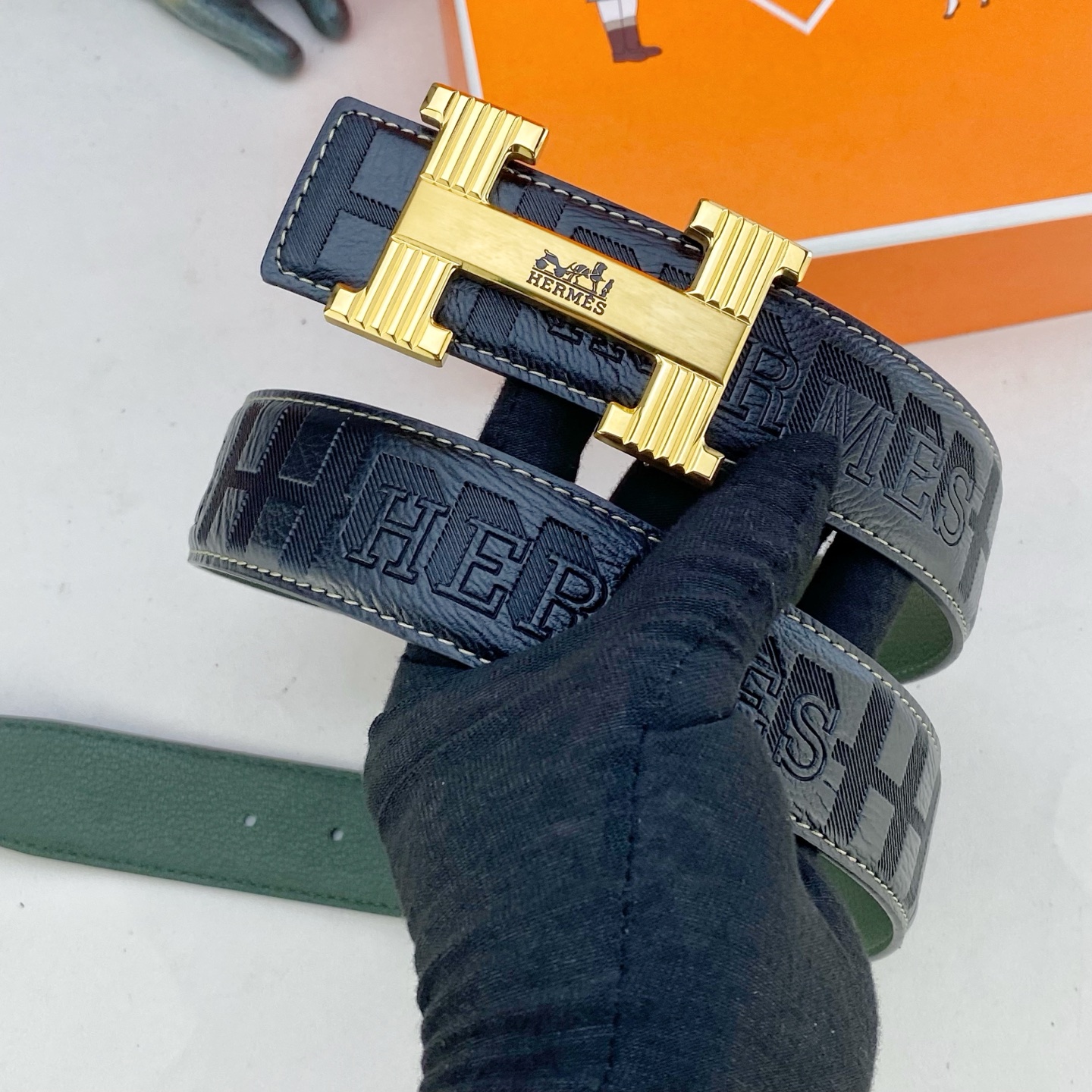 爱马仕💕 特种皮腰带系列 ，原厂五金精品不锈钢扣，手感柔软舒适 宽3.8CM。
