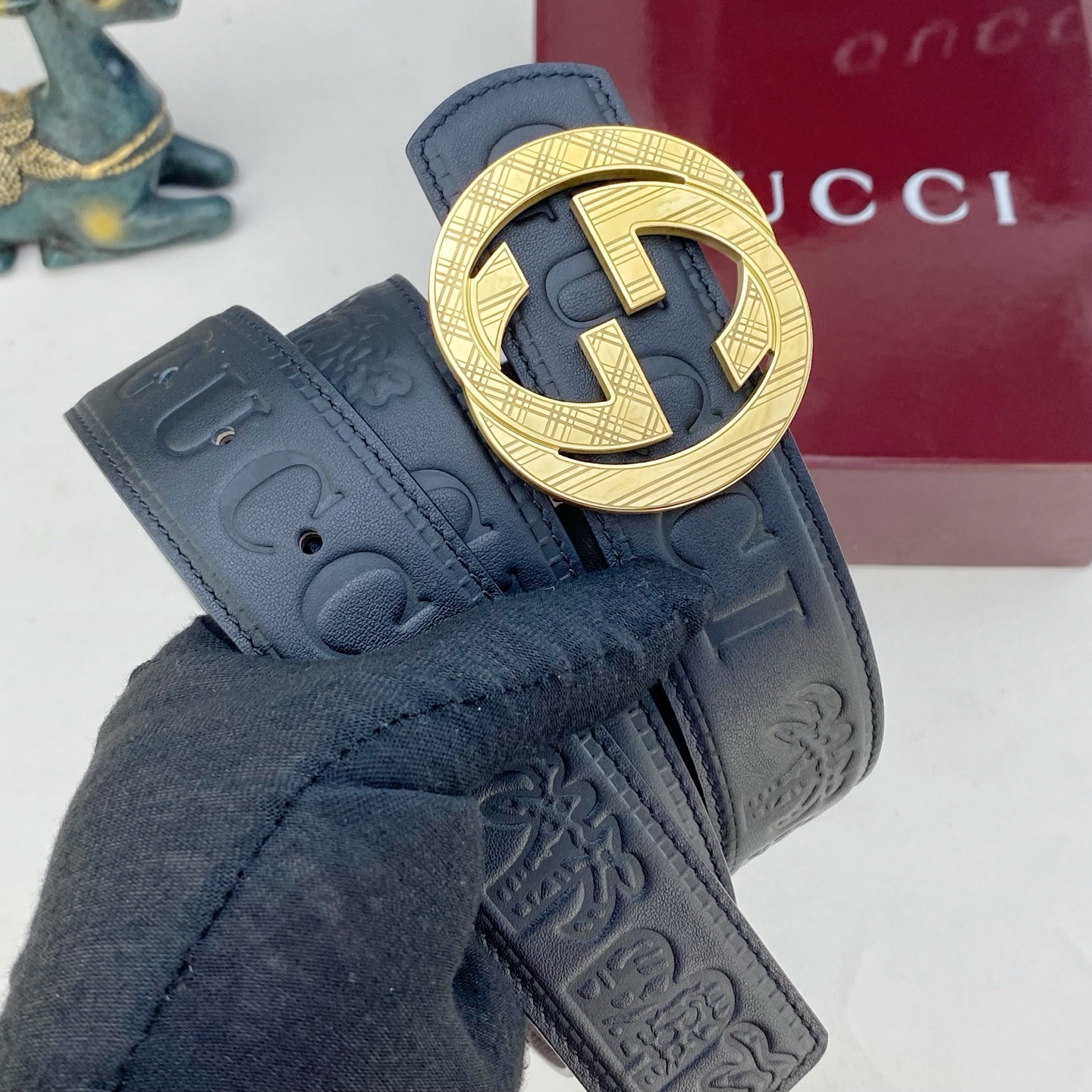 古奇💕 特种皮腰带系列 ，原厂五金精品不锈钢扣，手感柔软舒适 宽3.8CM。