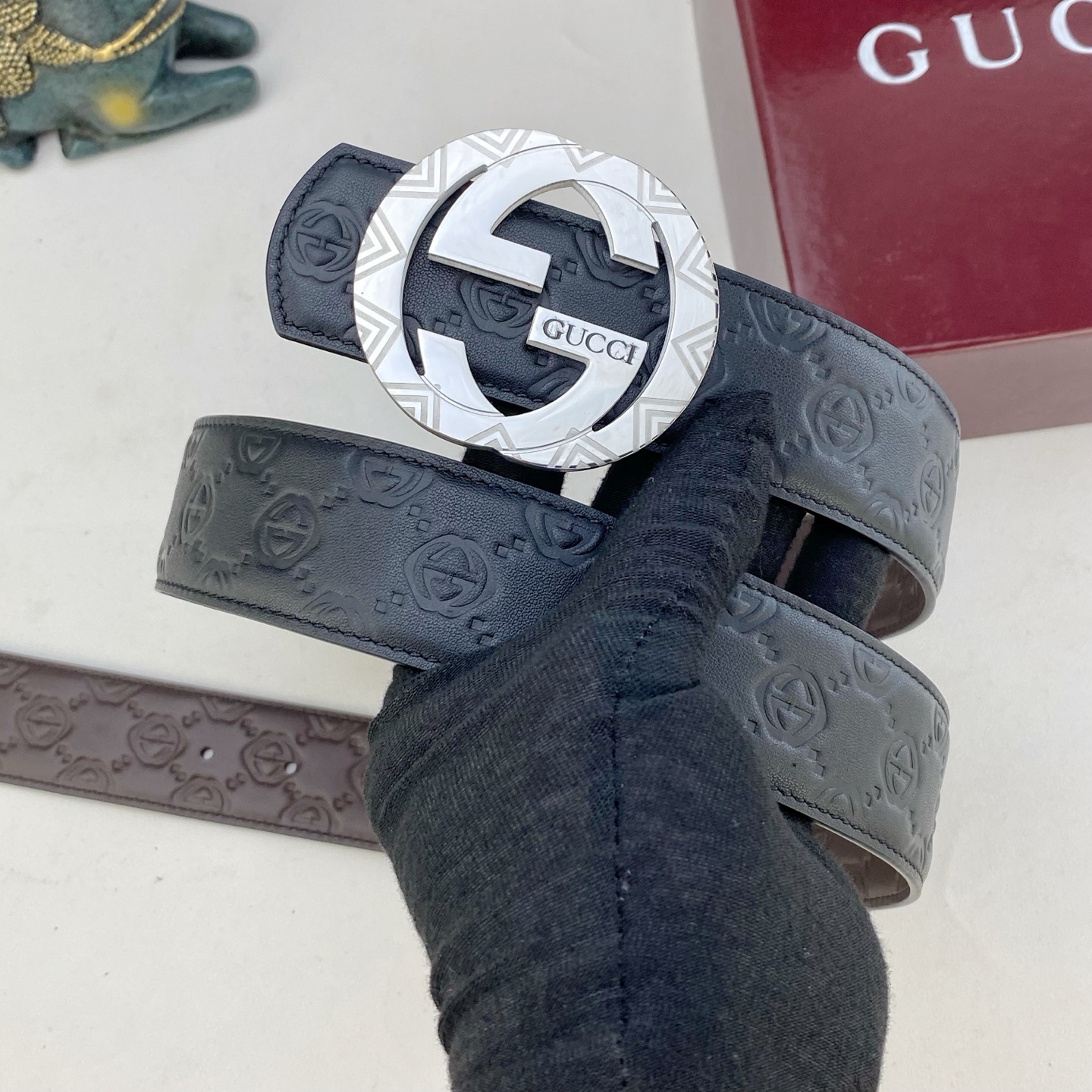 古奇💕 特种皮腰带系列 ，原厂五金精品不锈钢扣，手感柔软舒适 宽3.8CM。
