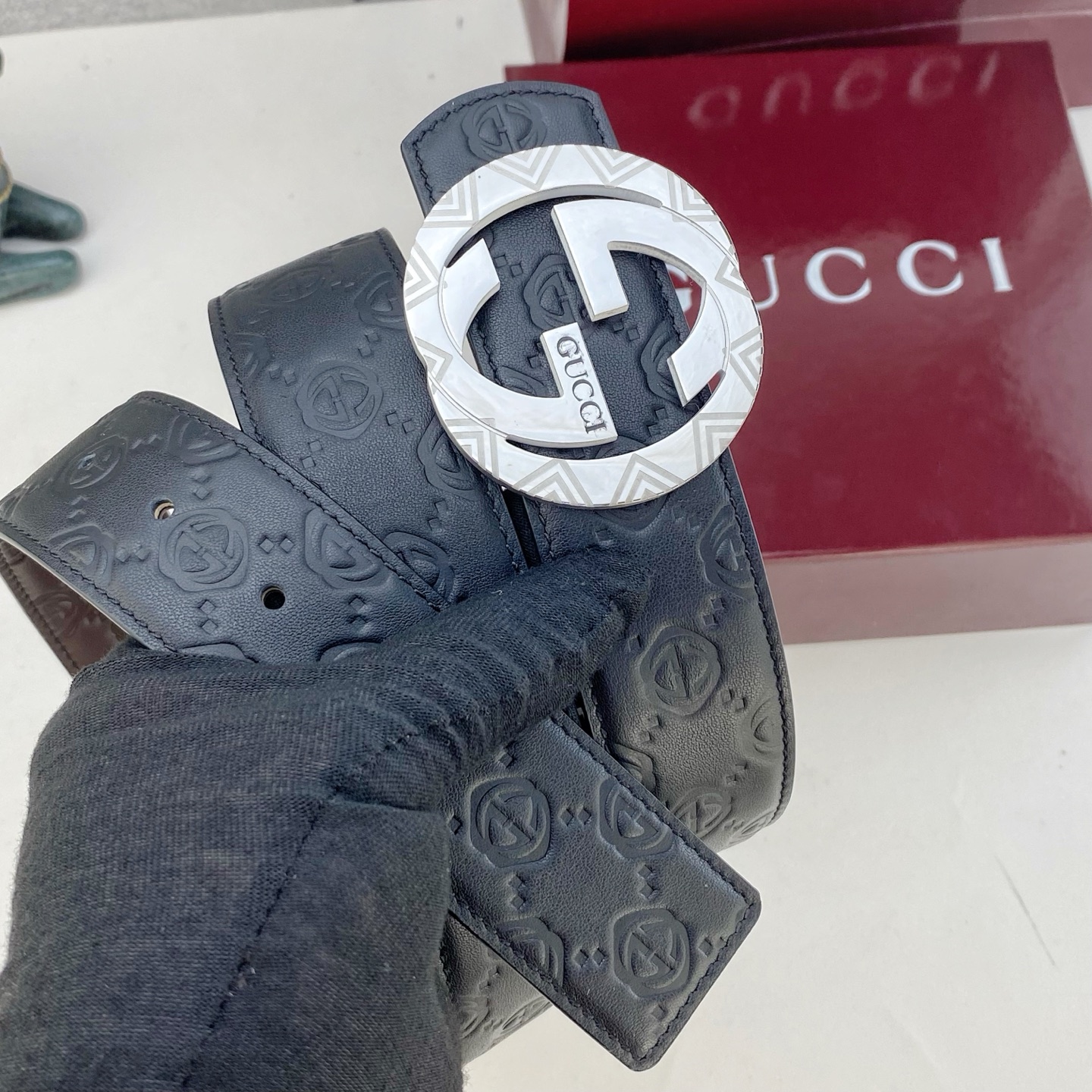 古奇💕 特种皮腰带系列 ，原厂五金精品不锈钢扣，手感柔软舒适 宽3.8CM。