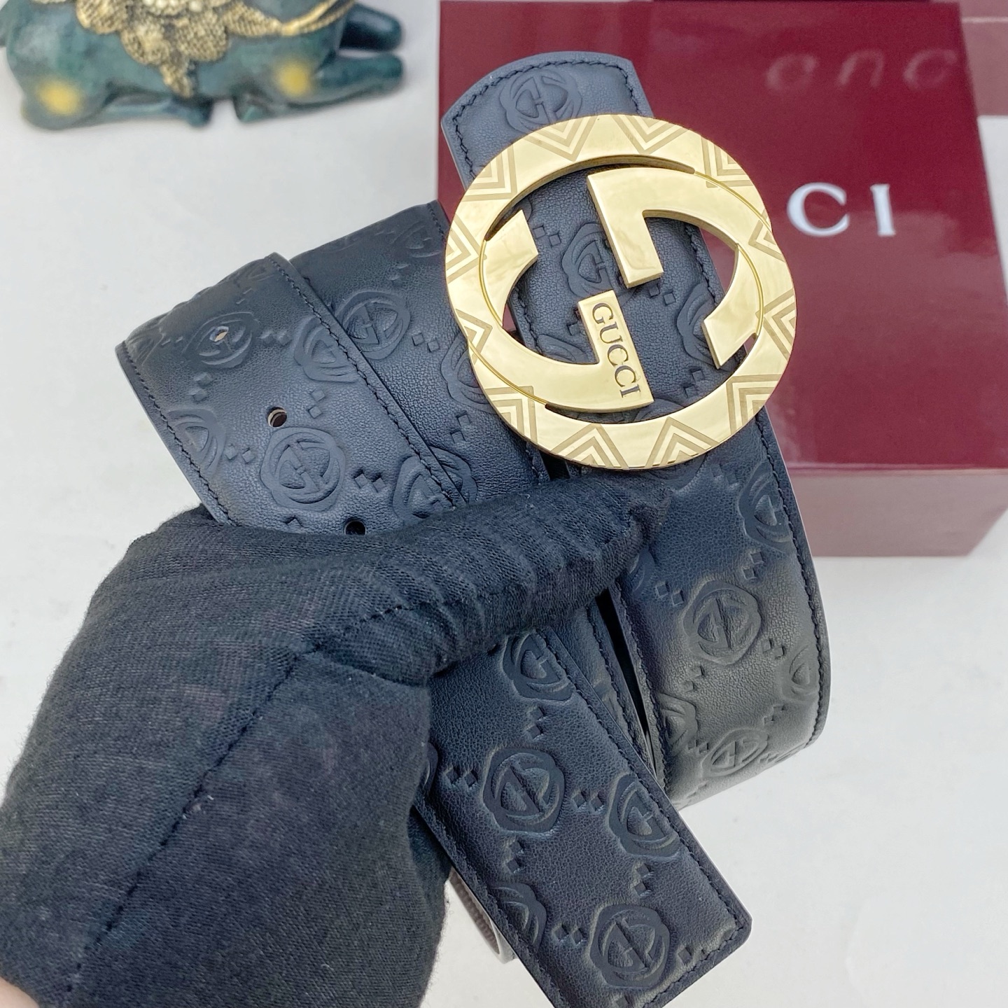 古奇💕 特种皮腰带系列 ，原厂五金精品不锈钢扣，手感柔软舒适 宽3.8CM。