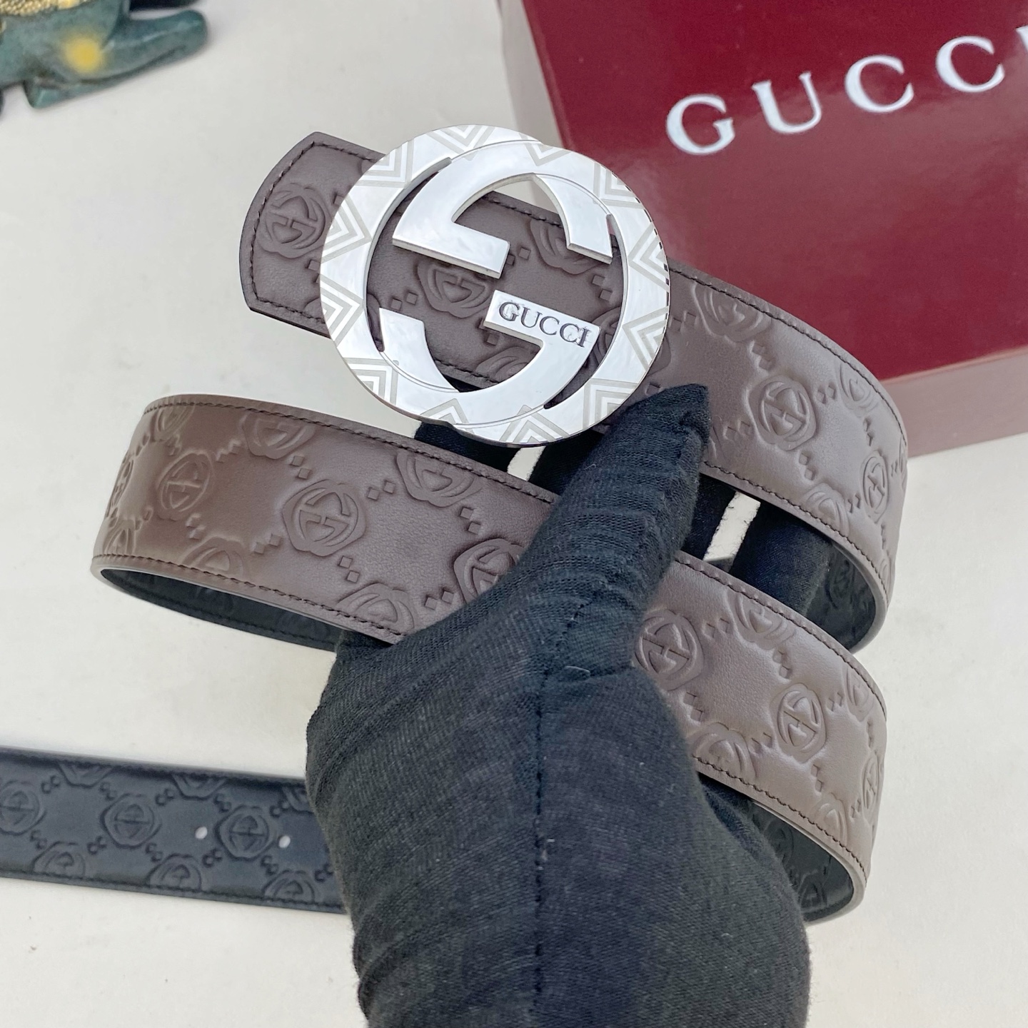 古奇💕 特种皮腰带系列 ，原厂五金精品不锈钢扣，手感柔软舒适 宽3.8CM。