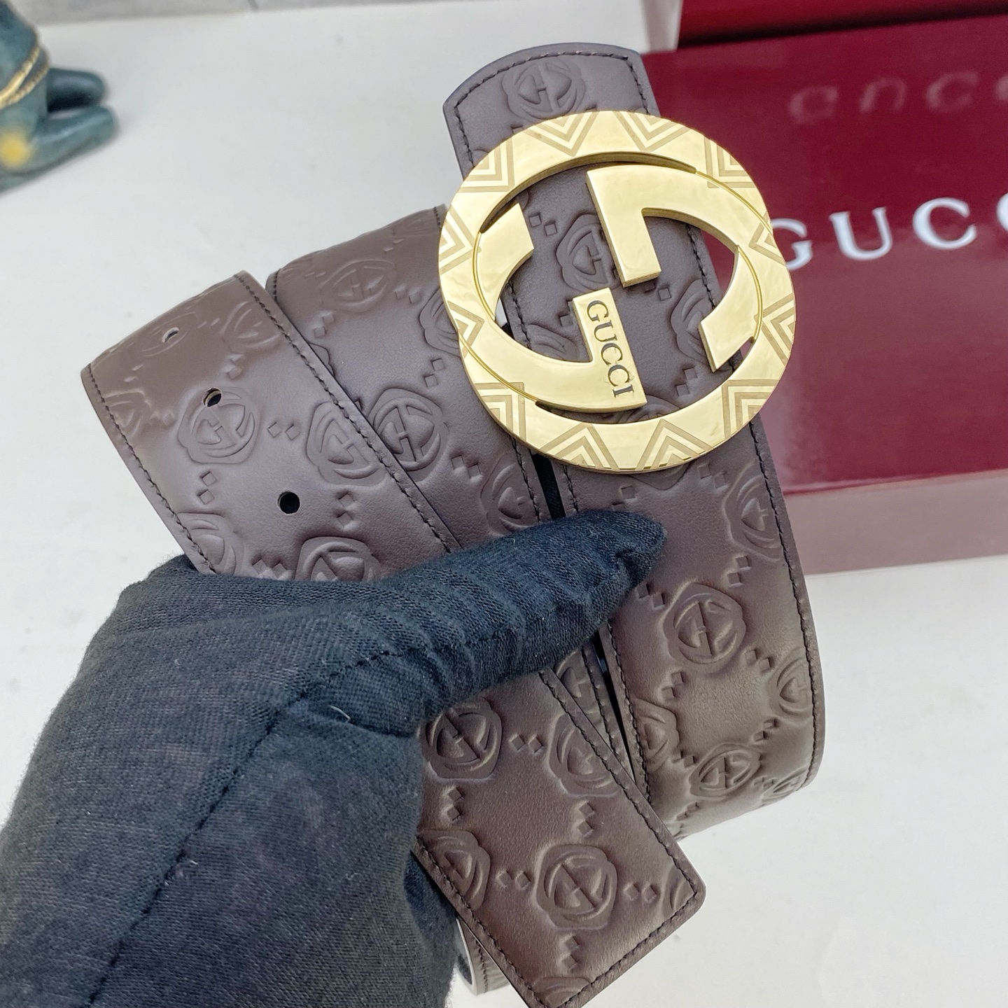 古奇💕 特种皮腰带系列 ，原厂五金精品不锈钢扣，手感柔软舒适 宽3.8CM。