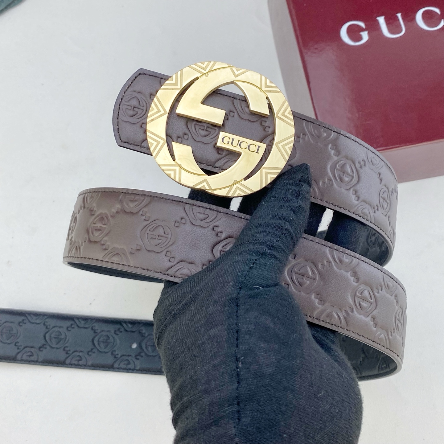 古奇💕 特种皮腰带系列 ，原厂五金精品不锈钢扣，手感柔软舒适 宽3.8CM。