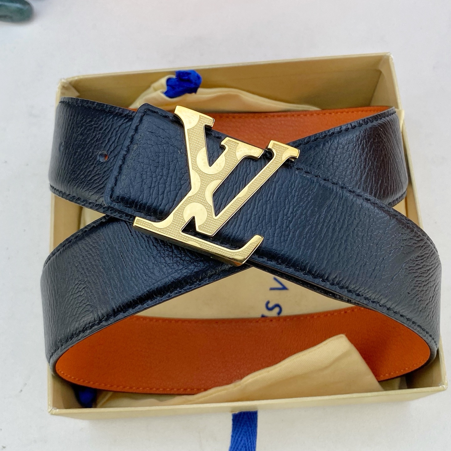 LV💕 特种皮腰带系列 ，原厂五金精品不锈钢钻扣，手感柔软舒适 宽3.8CM。