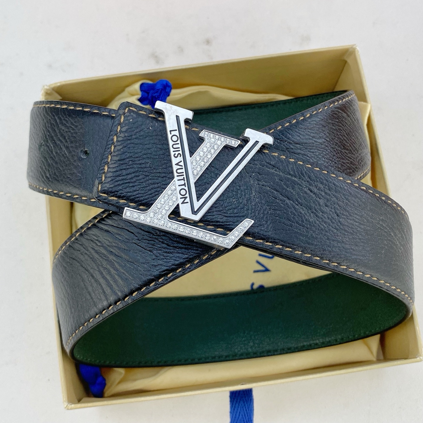 LV💕 特种皮腰带系列 ，原厂五金精品不锈钢钻💎扣，手感柔软舒适 宽3.8CM。