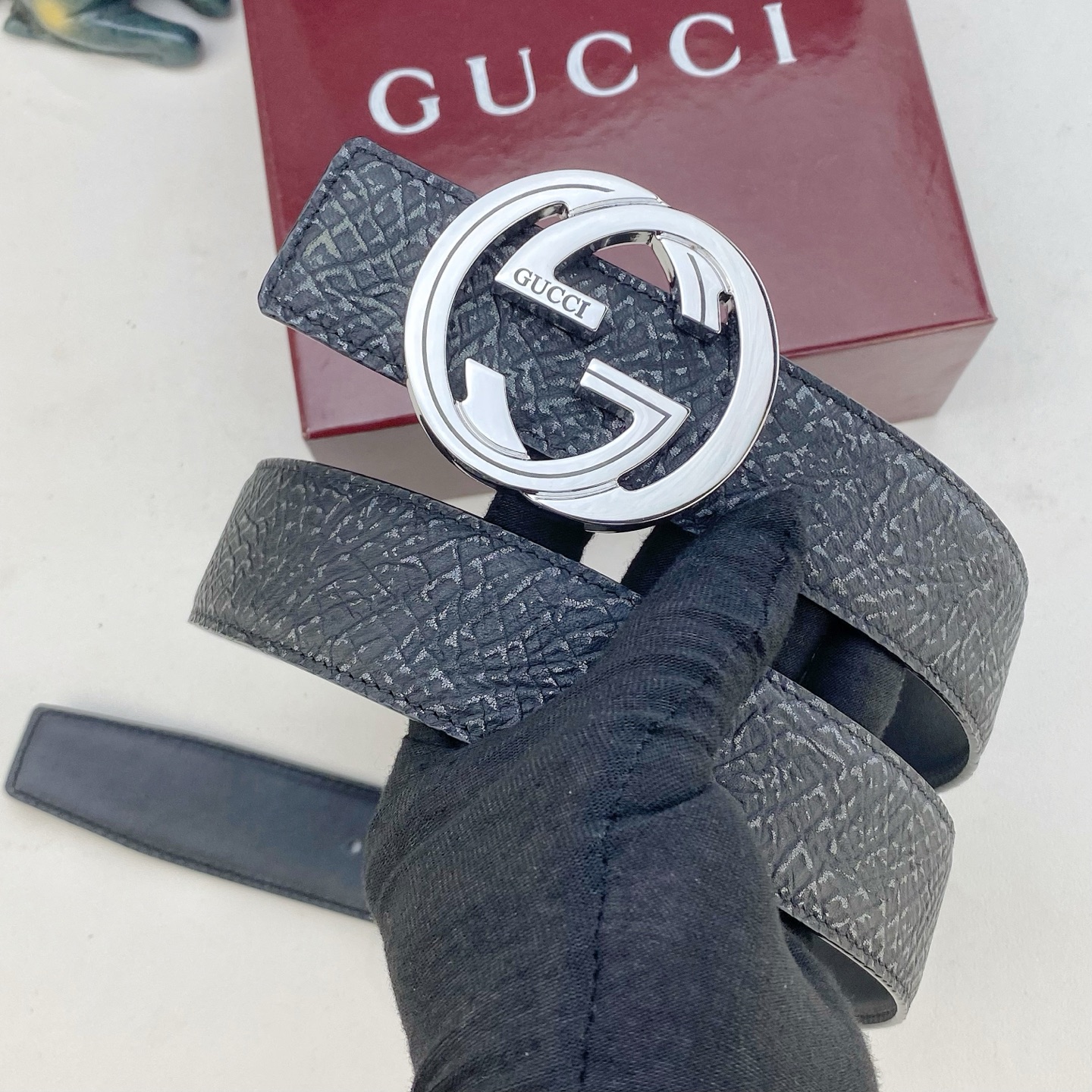 古奇💕 特种皮腰带系列 ，原厂五金精品不锈钢扣，手感柔软舒适 宽3.8CM。