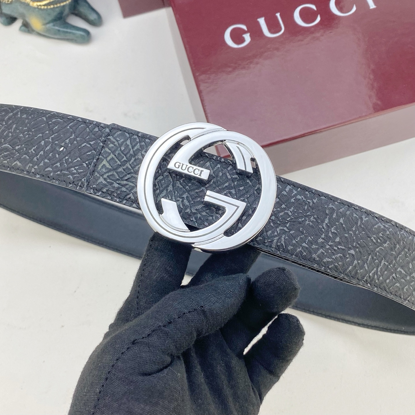古奇💕 特种皮腰带系列 ，原厂五金精品不锈钢扣，手感柔软舒适 宽3.8CM。
