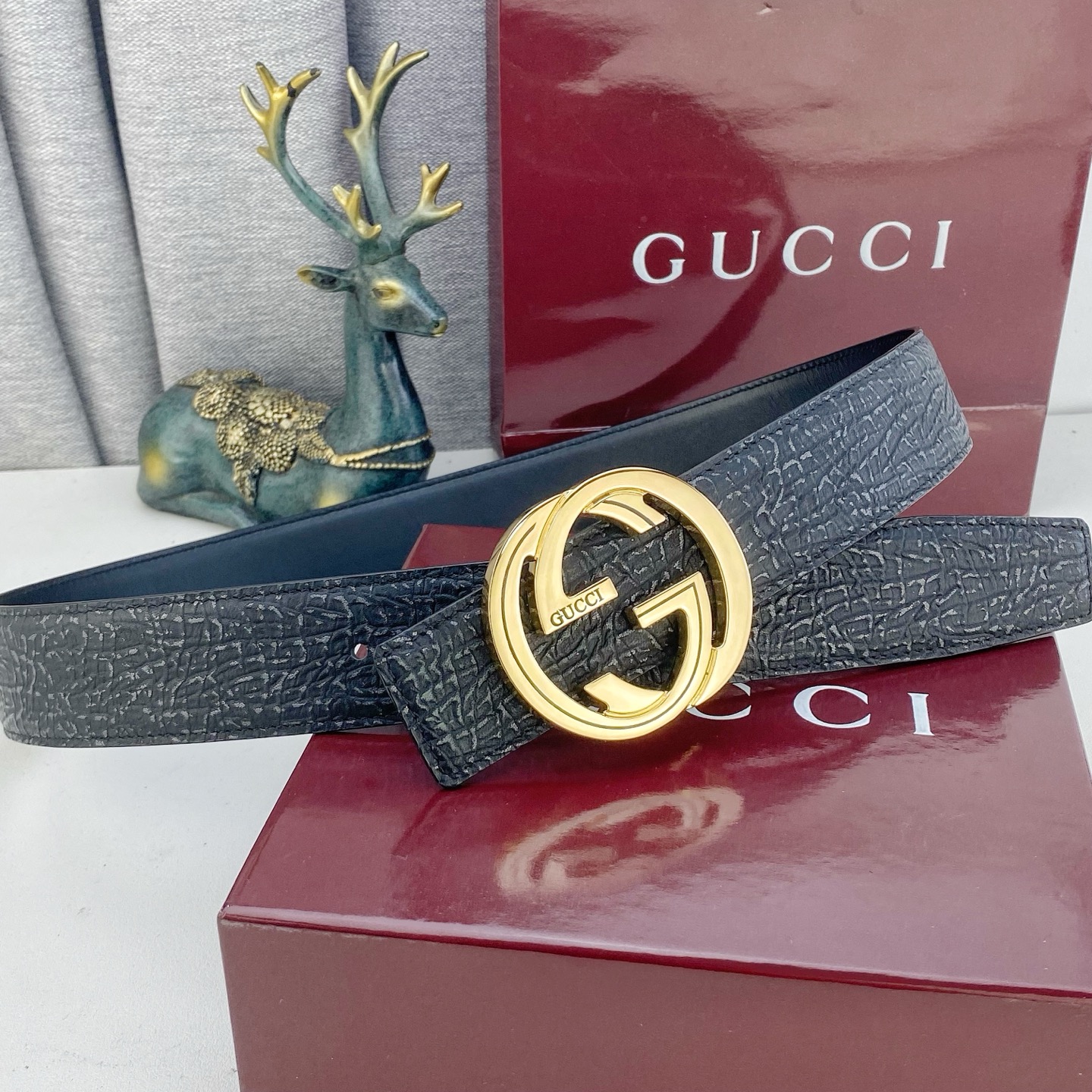 古奇💕 特种皮腰带系列 ，原厂五金精品不锈钢扣，手感柔软舒适 宽3.8CM。