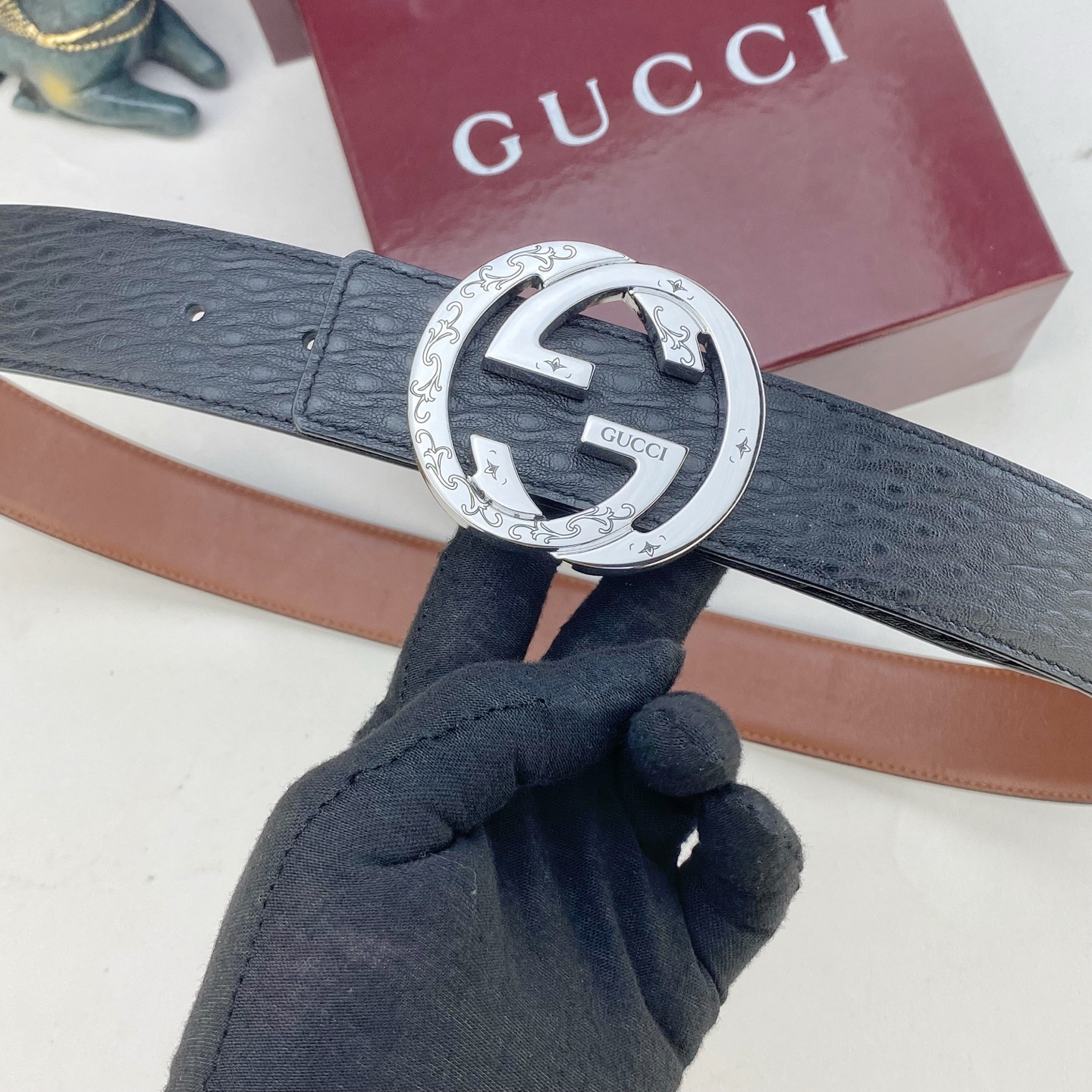 古奇💕 特种皮腰带系列 ，原厂五金精品不锈钢扣，手感柔软舒适 宽3.8CM。