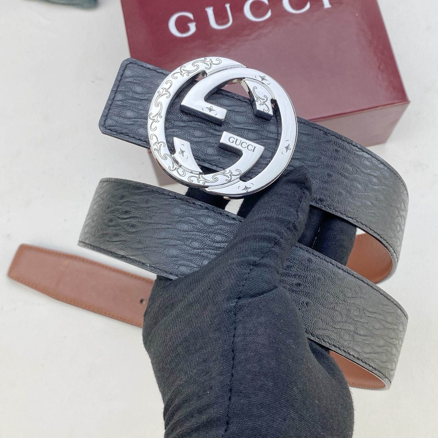 古奇💕 特种皮腰带系列 ，原厂五金精品不锈钢扣，手感柔软舒适 宽3.8CM。