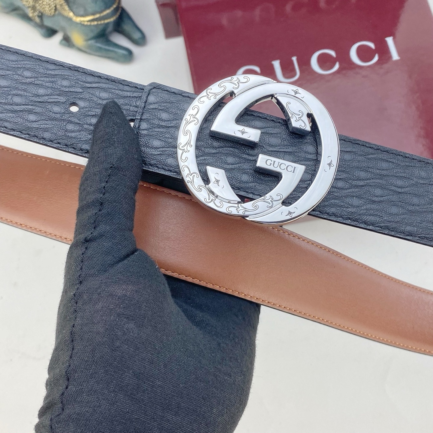 古奇💕 特种皮腰带系列 ，原厂五金精品不锈钢扣，手感柔软舒适 宽3.8CM。