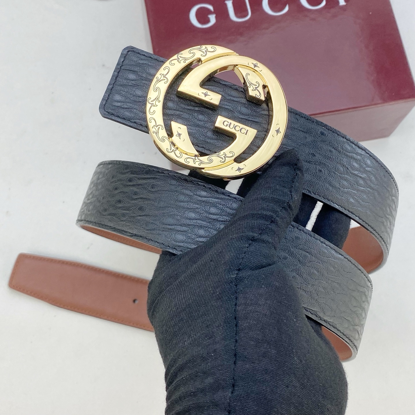 古奇💕 特种皮腰带系列 ，原厂五金精品不锈钢扣，手感柔软舒适 宽3.8CM。