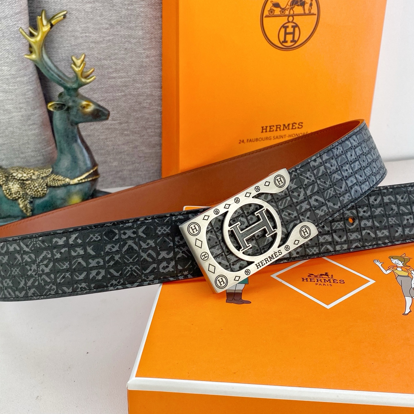 爱马仕💕 特种皮腰带系列 ，原厂五金精品不锈钢扣，手感柔软舒适 宽3.8CM。