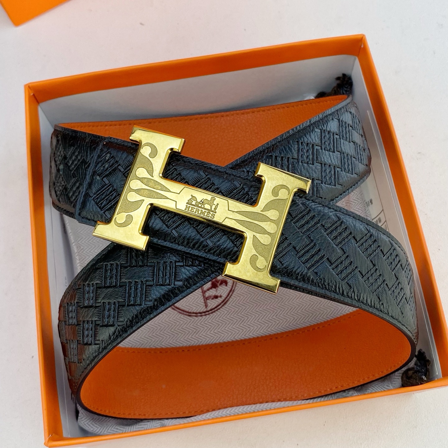 爱马仕💕 特种皮腰带系列 ，原厂五金精品不锈钢扣，手感柔软舒适 宽3.8CM。