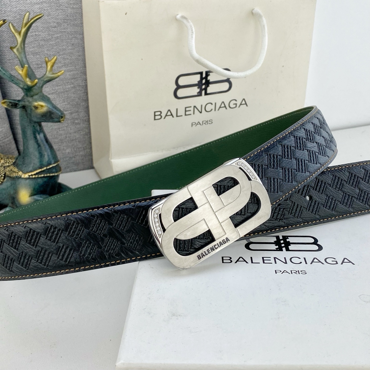 巴黎世家💕 特种皮腰带系列 ，原厂五金精品不锈钢钻💎扣，手感柔软舒适 宽3.8CM。