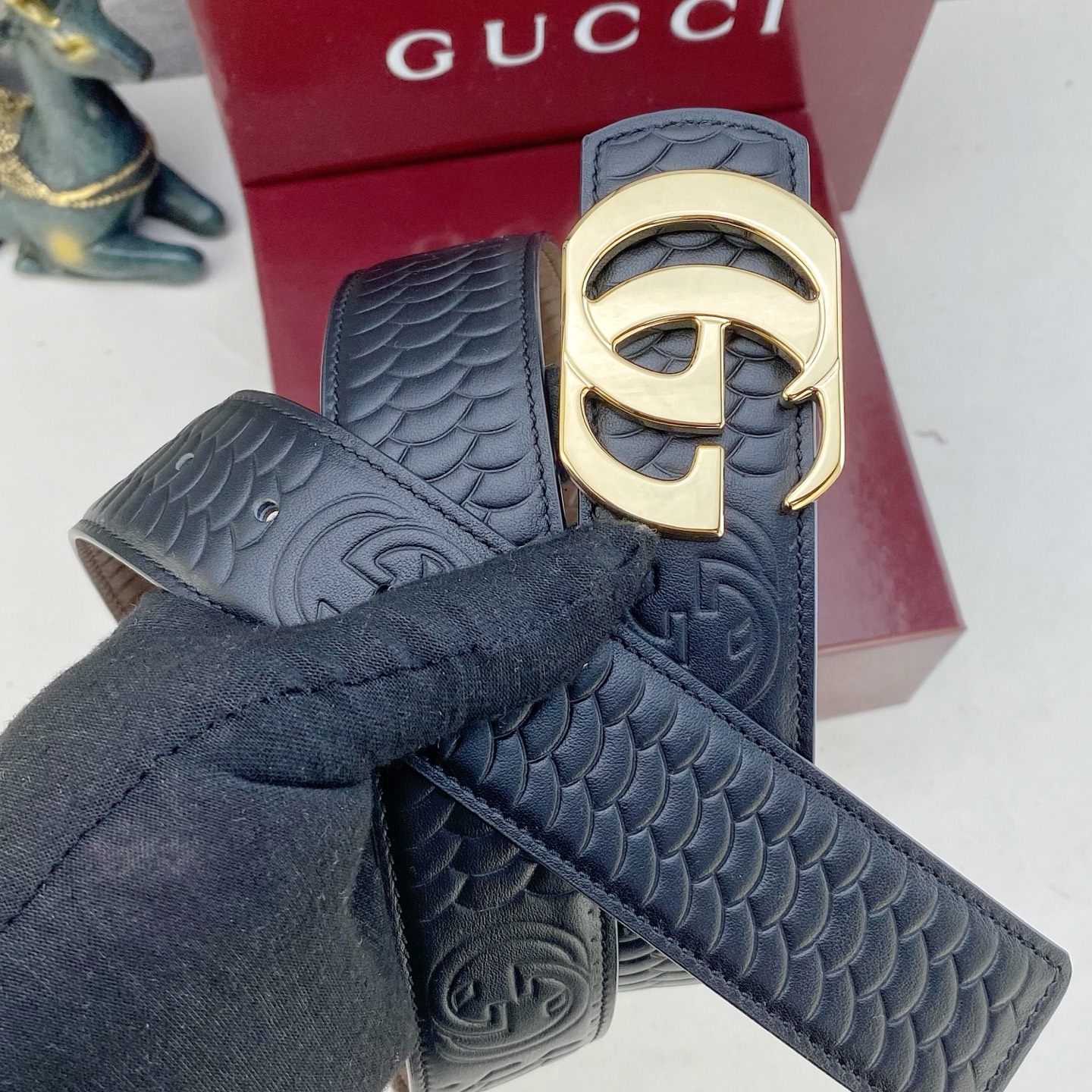 古奇💕 特种皮腰带系列 ，原厂五金精品不锈钢扣，手感柔软舒适 宽3.8CM。