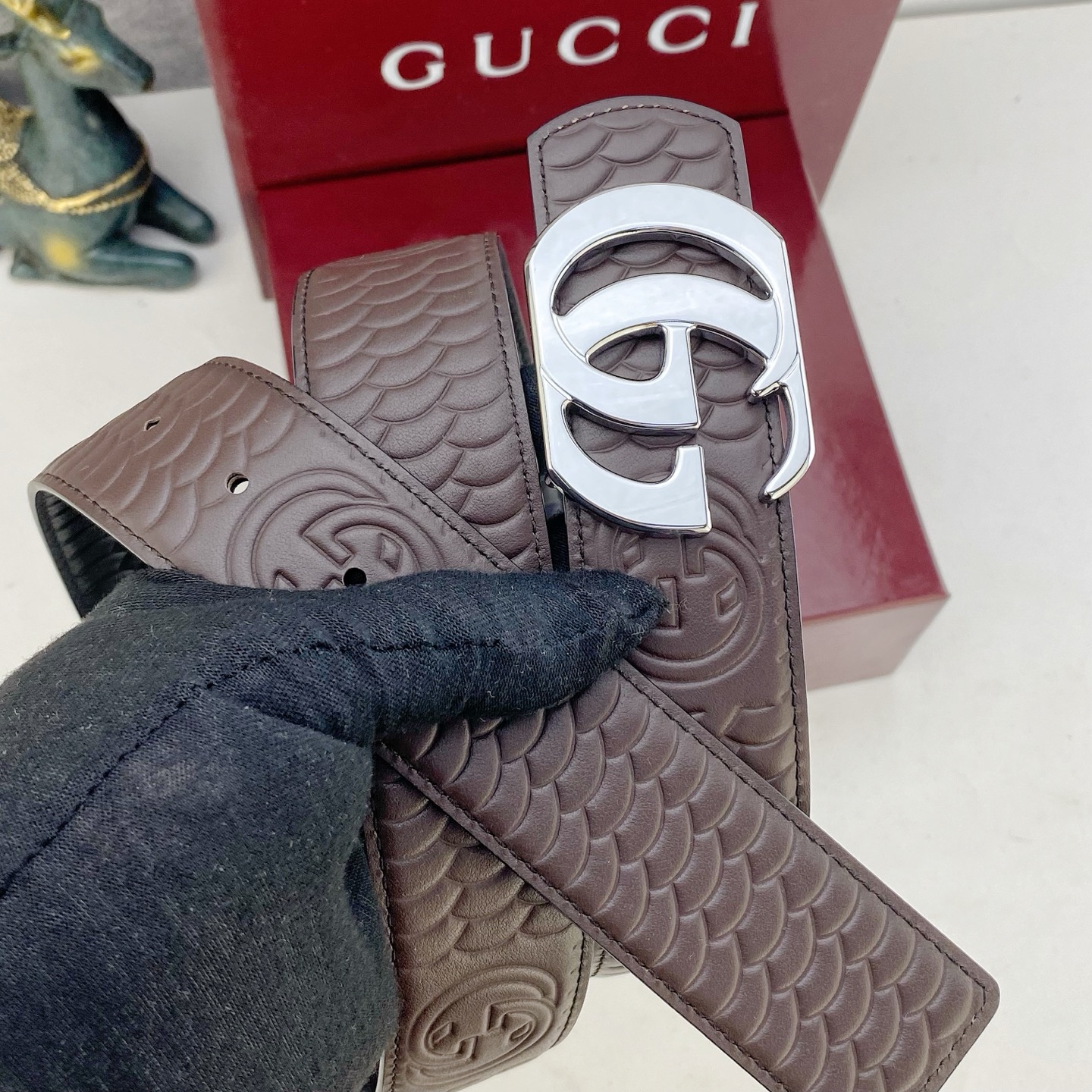 古奇💕 特种皮腰带系列 ，原厂五金精品不锈钢扣，手感柔软舒适 宽3.8CM。