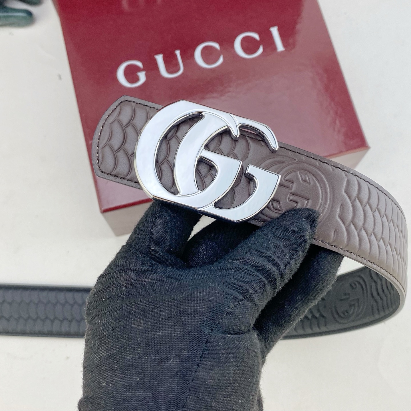古奇💕 特种皮腰带系列 ，原厂五金精品不锈钢扣，手感柔软舒适 宽3.8CM。