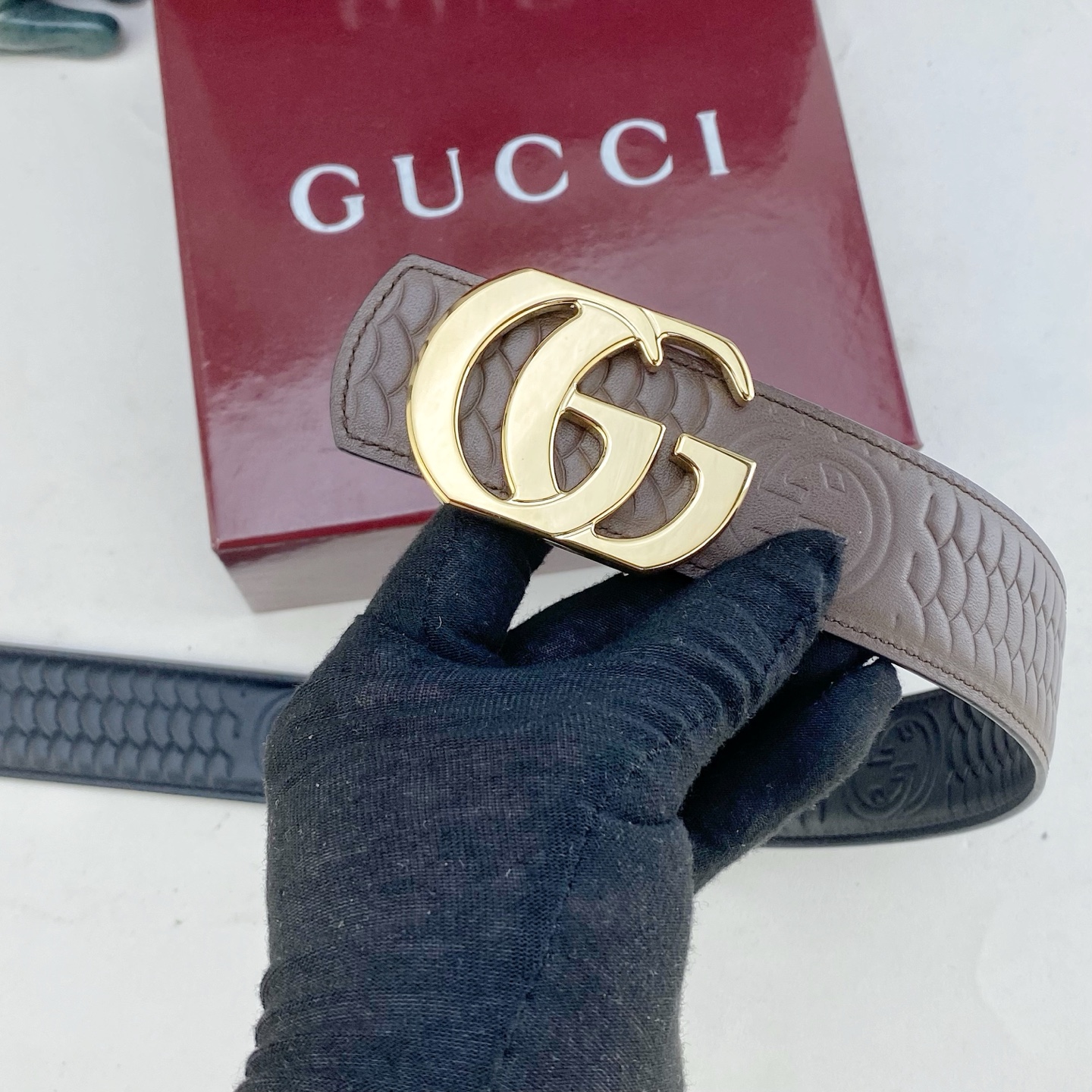 古奇💕 特种皮腰带系列 ，原厂五金精品不锈钢扣，手感柔软舒适 宽3.8CM。