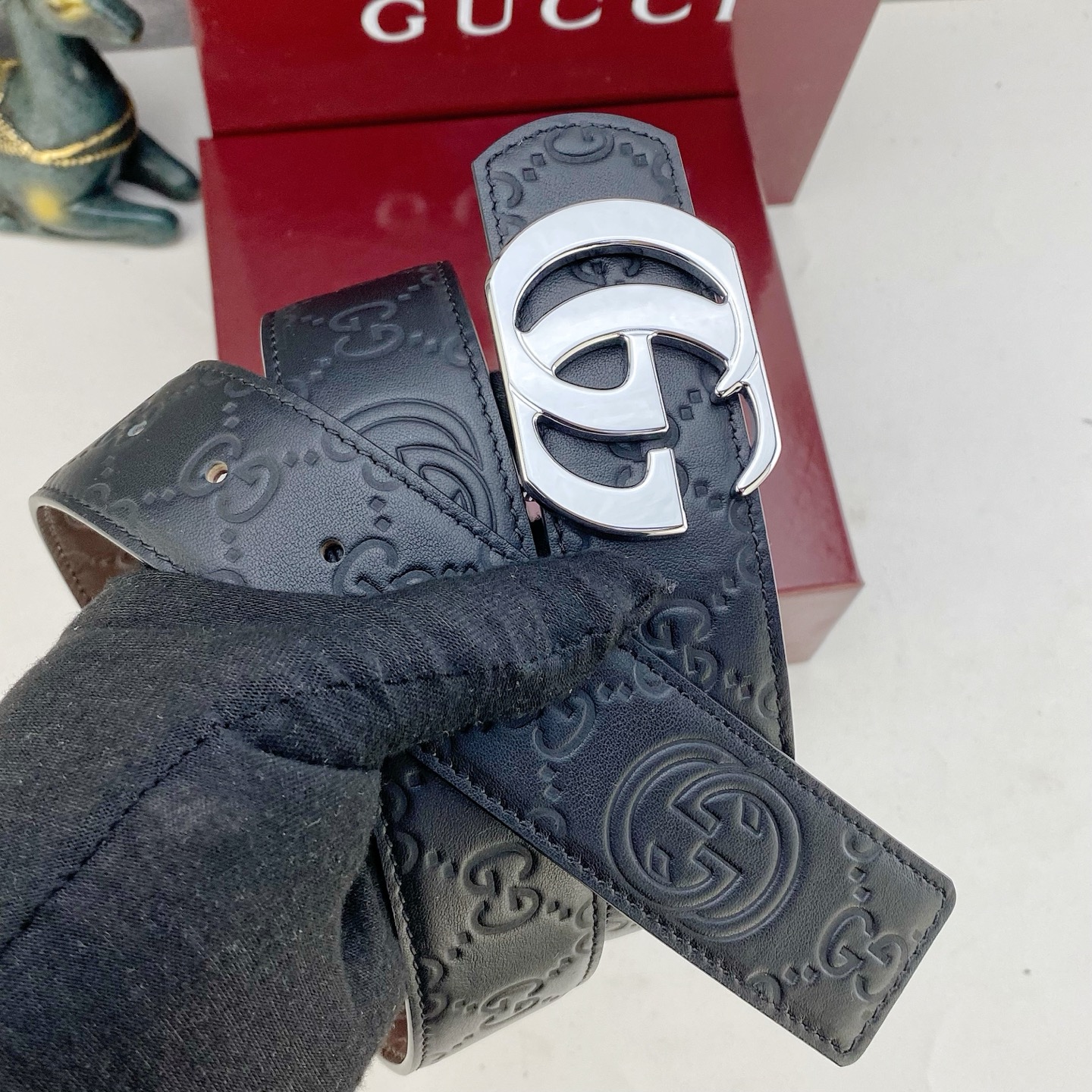 古奇💕 特种皮腰带系列 ，原厂五金精品不锈钢扣，手感柔软舒适 宽3.8CM。