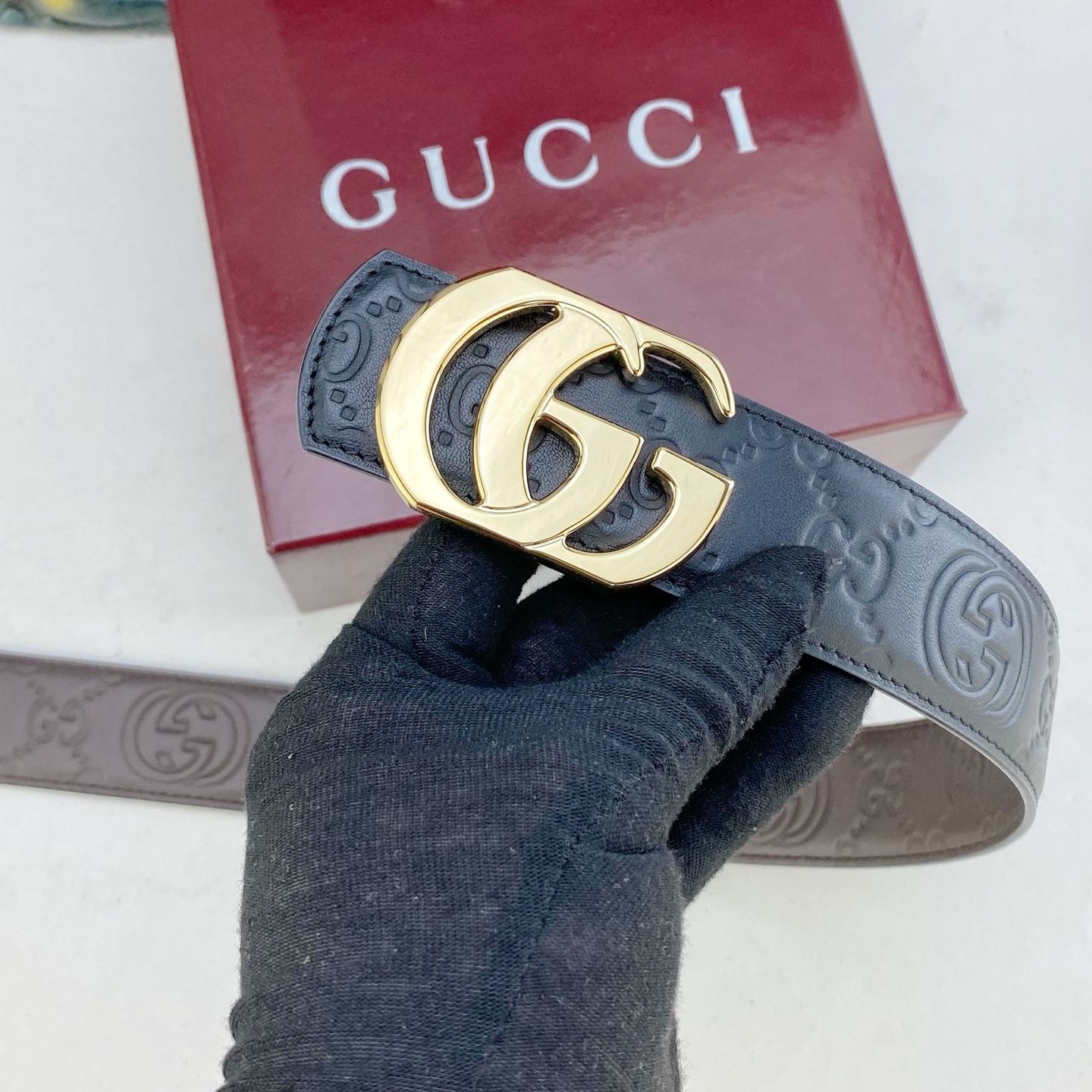 古奇💕 特种皮腰带系列 ，原厂五金精品不锈钢扣，手感柔软舒适 宽3.8CM。