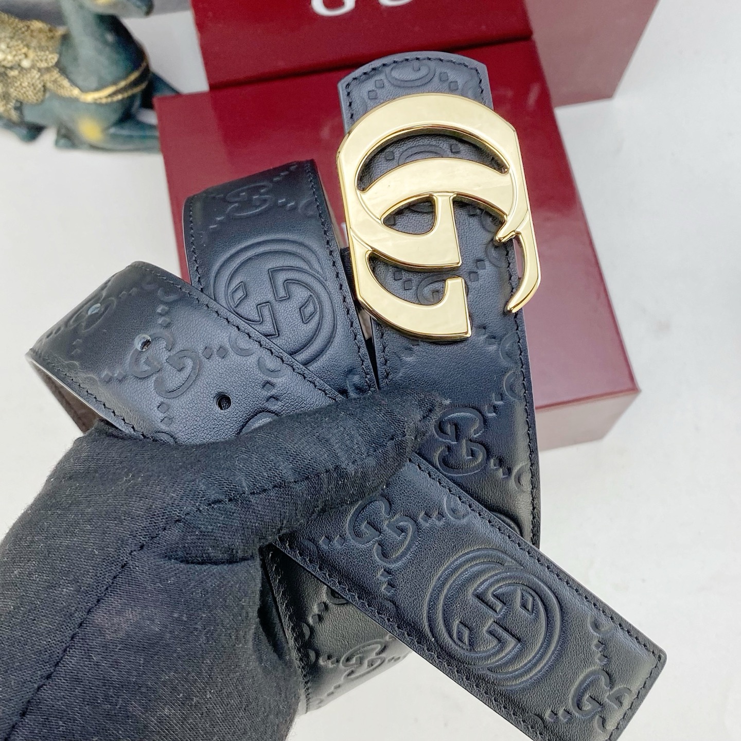 古奇💕 特种皮腰带系列 ，原厂五金精品不锈钢扣，手感柔软舒适 宽3.8CM。
