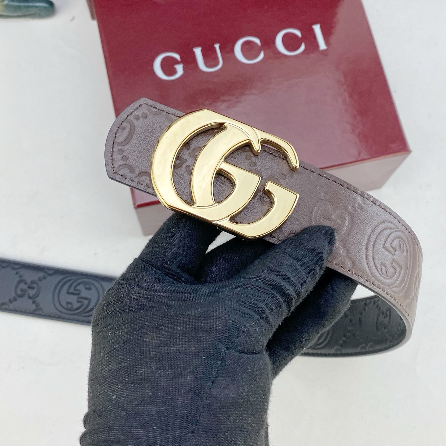 古奇💕 特种皮腰带系列 ，原厂五金精品不锈钢扣，手感柔软舒适 宽3.8CM。
