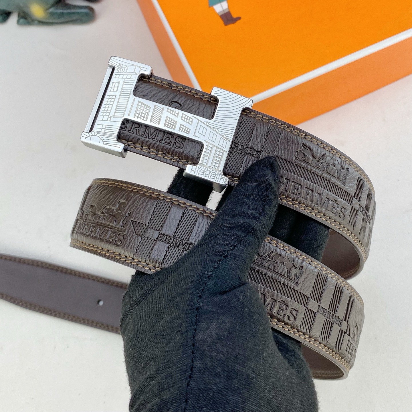 爱马仕💕 特种皮腰带系列 ，原厂五金精品不锈钢扣，手感柔软舒适 宽3.8CM。