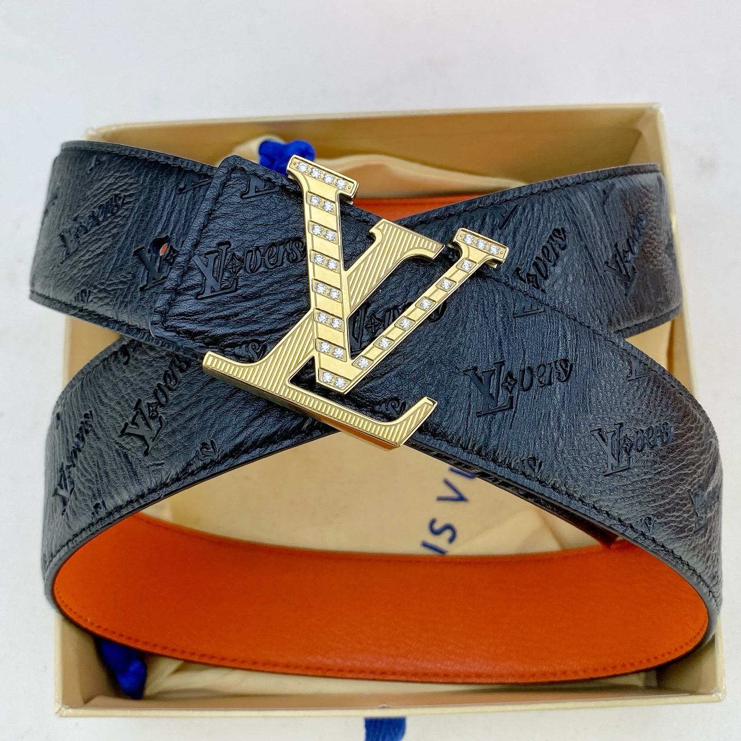 LV💕 特种皮腰带系列 ，原厂五金精品不锈钢钻💎扣，手感柔软舒适 宽3.8CM。