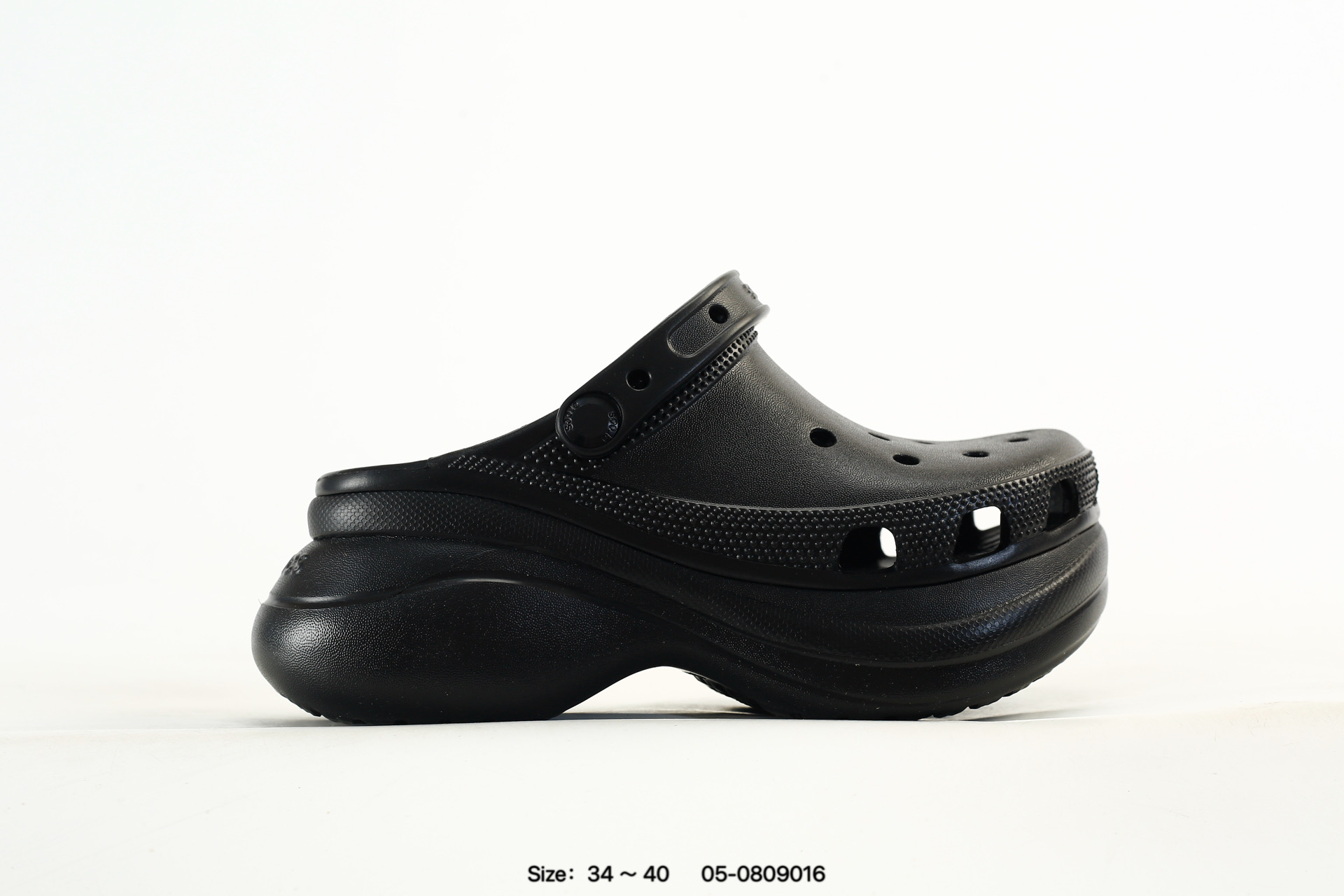 Crocs Classic Platform Clog – 05-0809016