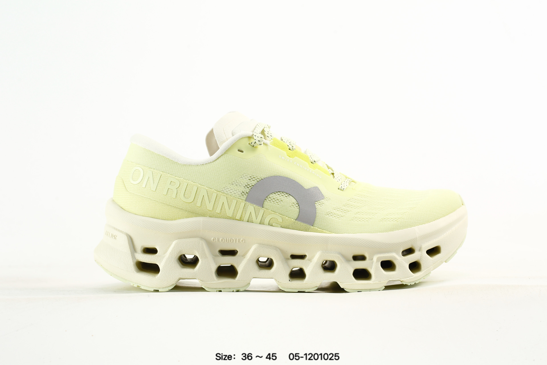 On Cloudmonster 3 – 05-1201025, photo 2