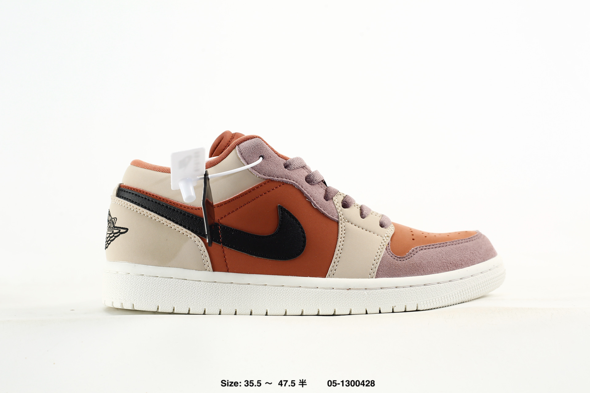 Nike Air Jordan 1 Retro Low OG – DC0774-108