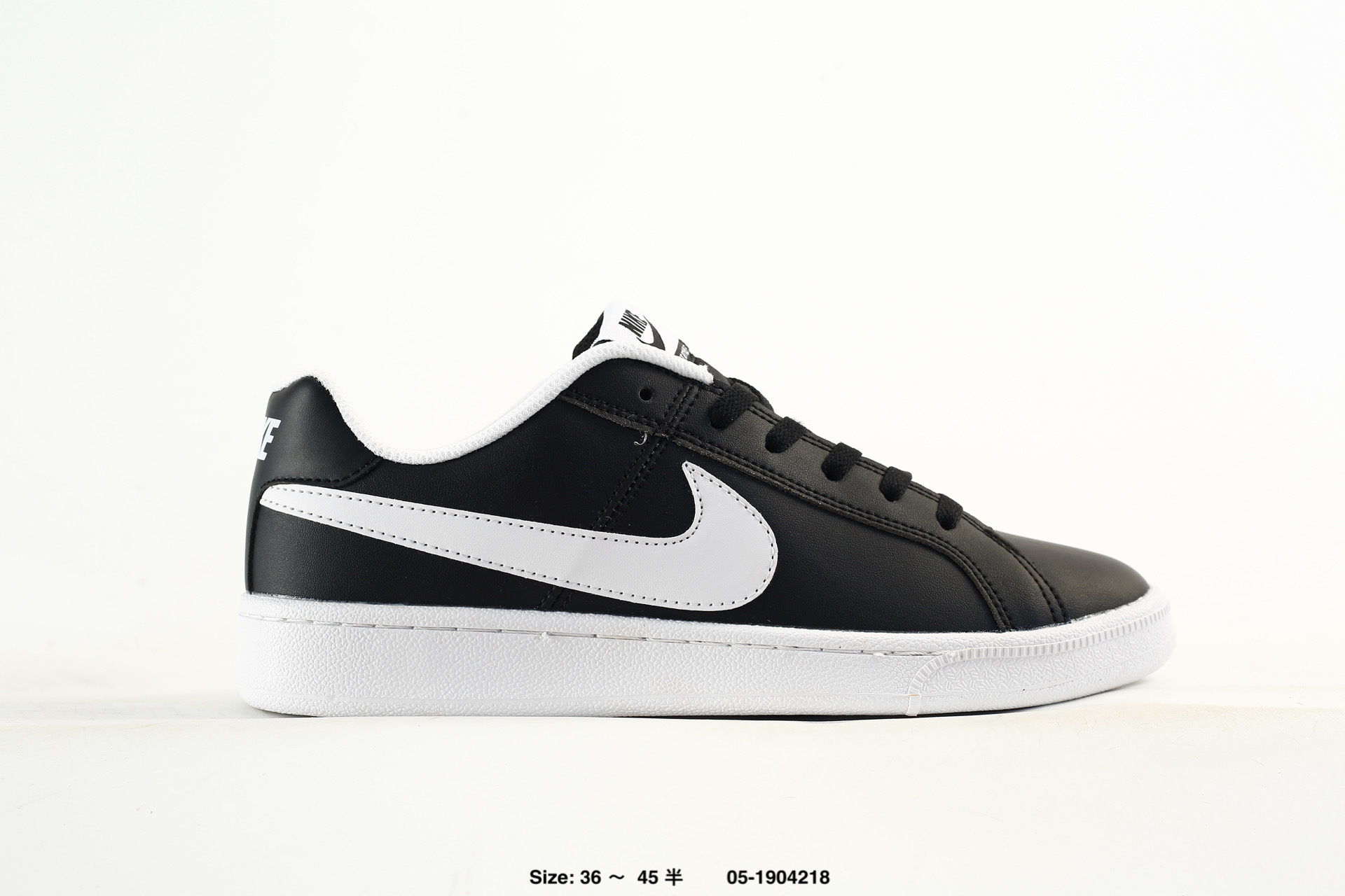 Nike Court Royale – 749747010