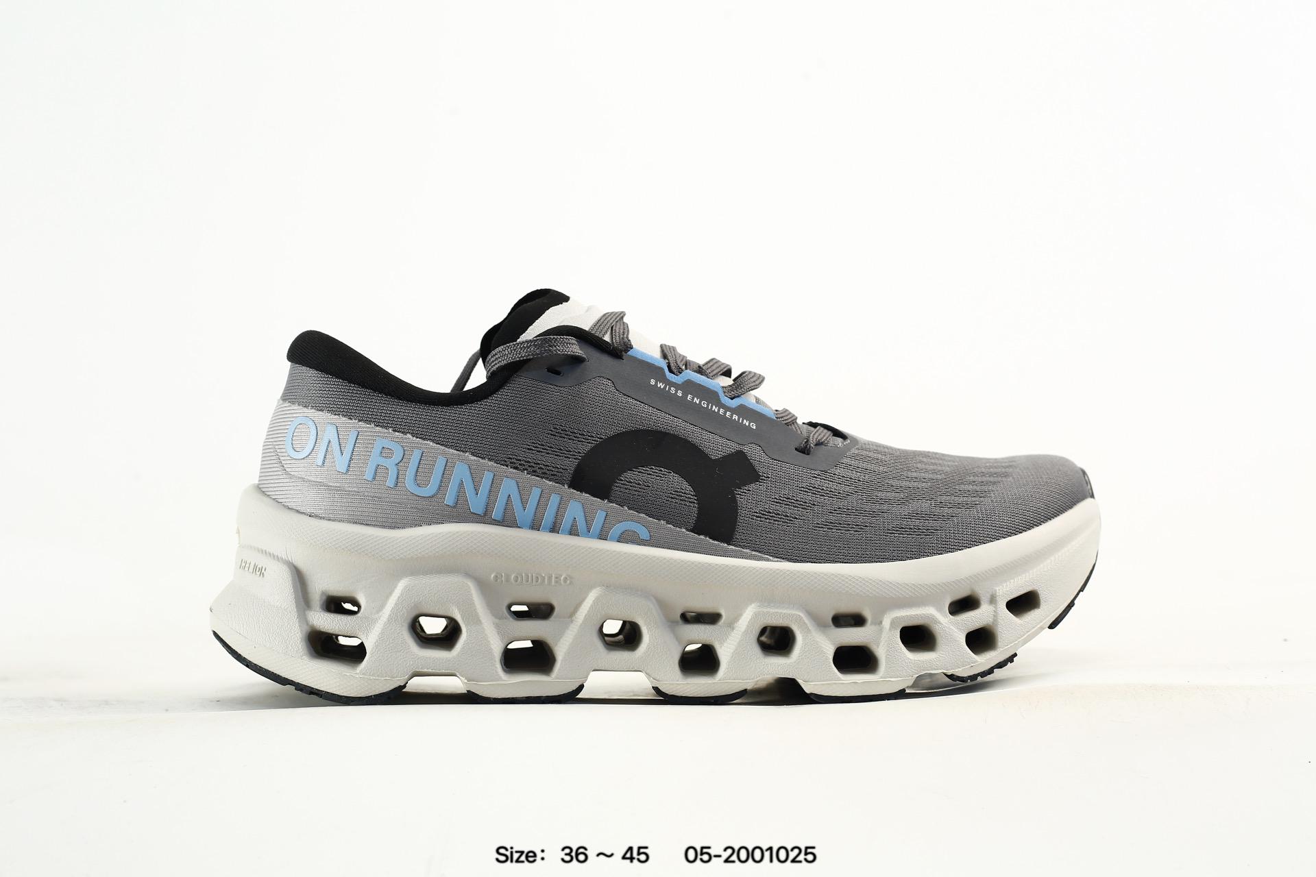 On Cloudmonster 3 – 05-2001025, photo 2