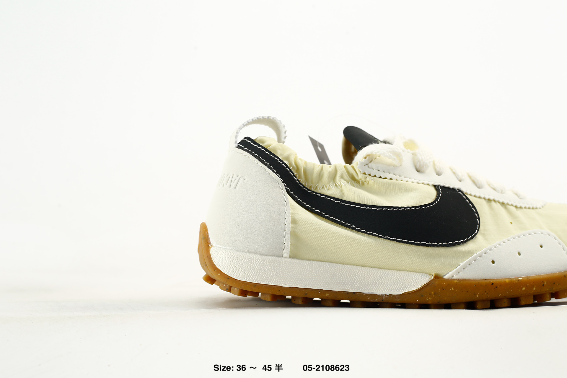 Jacquemus x Nike Jacumoon – HV8547-700, photo 2