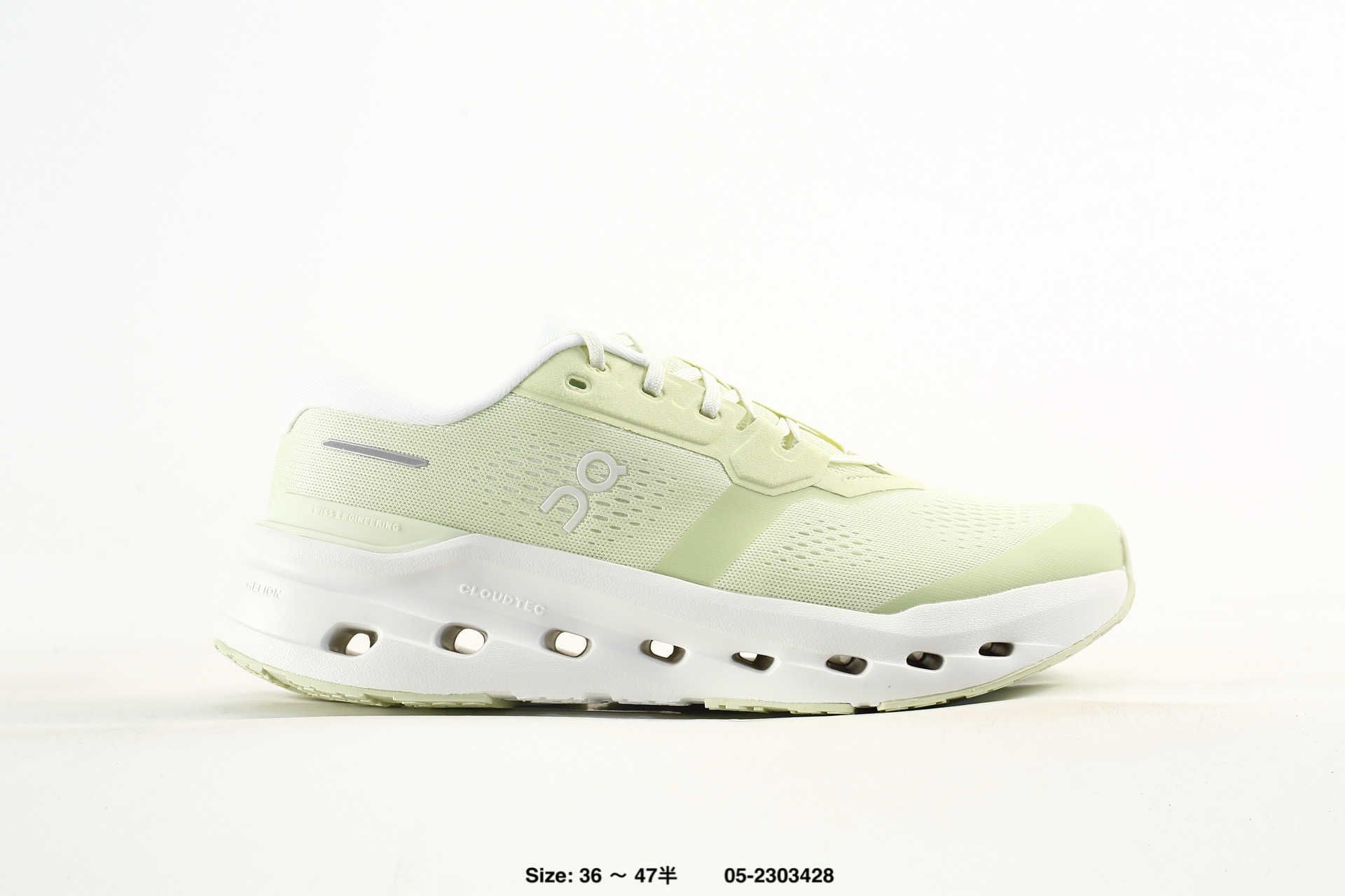 On Cloudrunner 3 – 05-2303428, photo 2