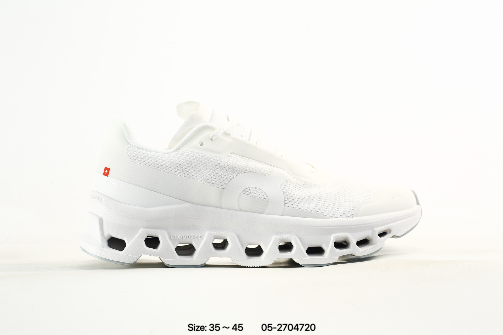 On Cloudnova Running, photo 2