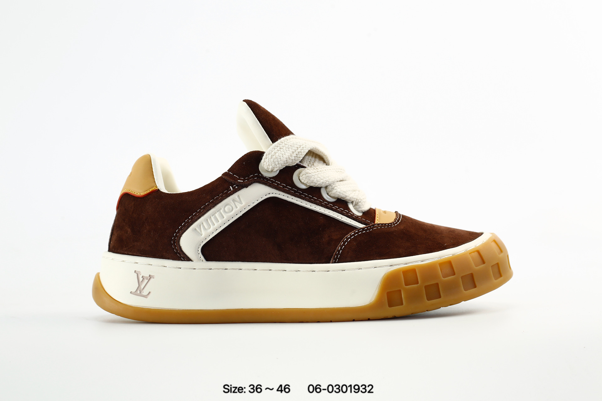 Louis Vuitton Tilted – 05-0301932