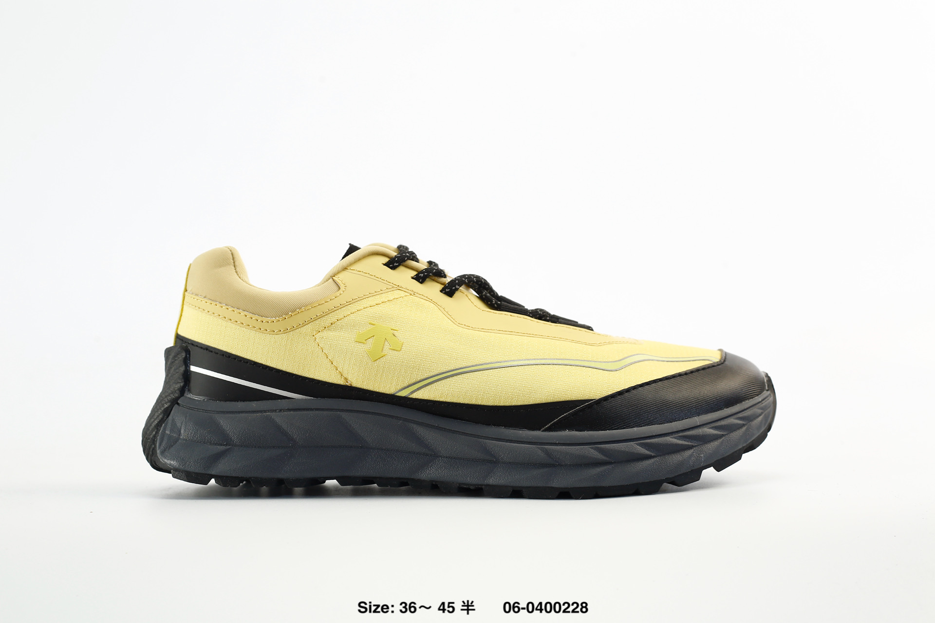 Descente Terraind Slip-On – SQ123LCR34