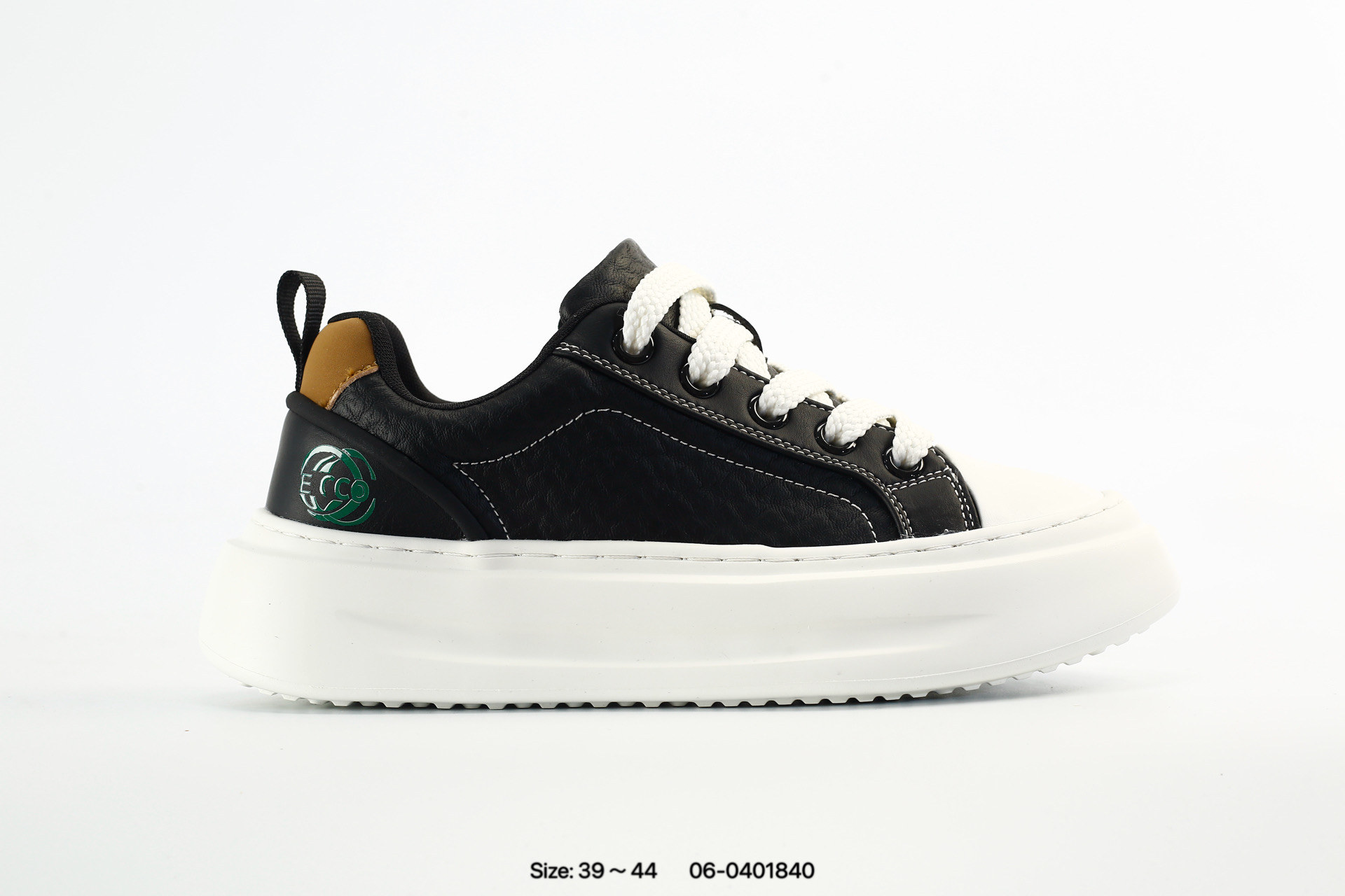 Ecco 2026 – 06-0401840