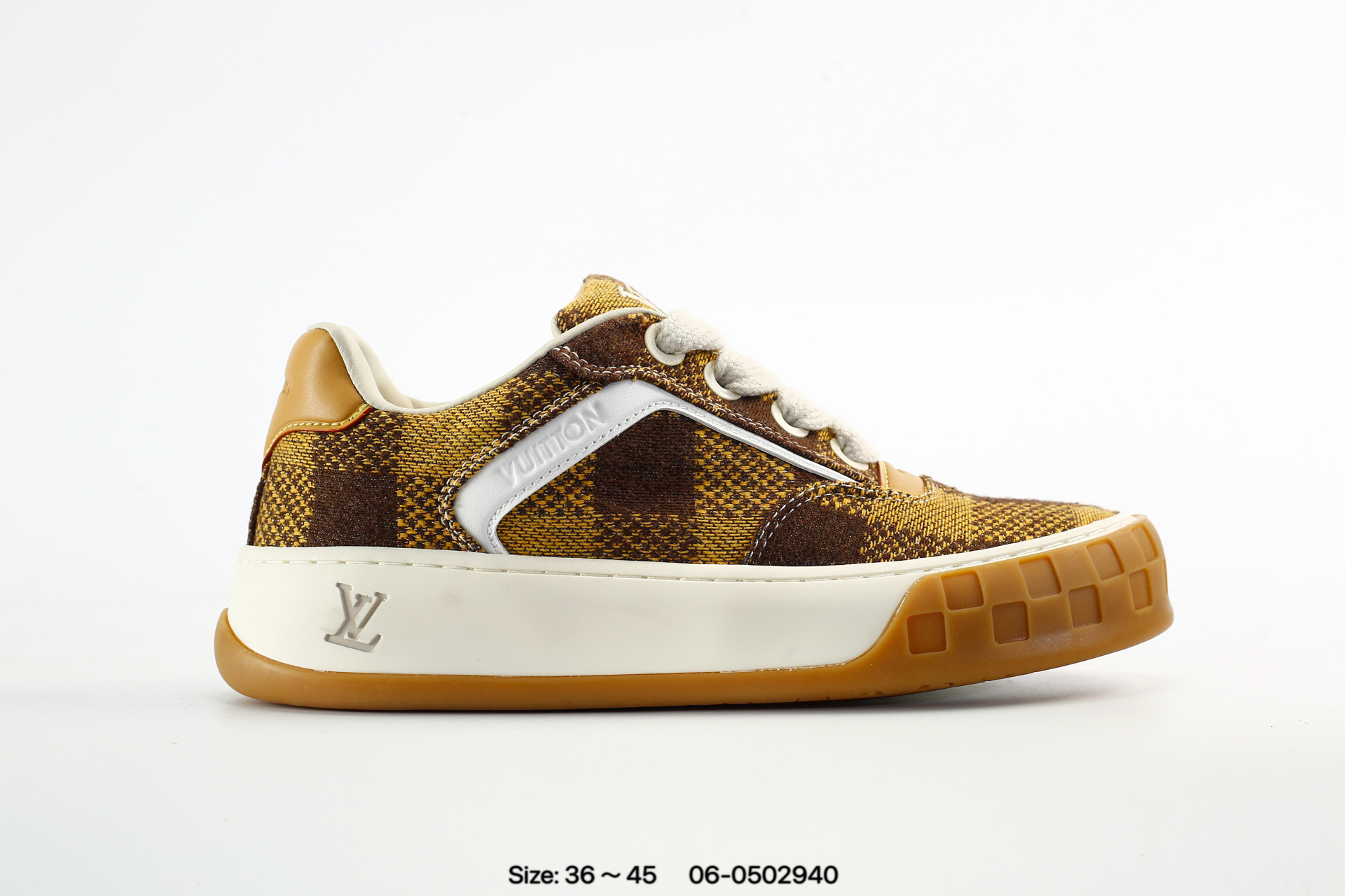 Louis Vuitton Tilted – 06-0502940