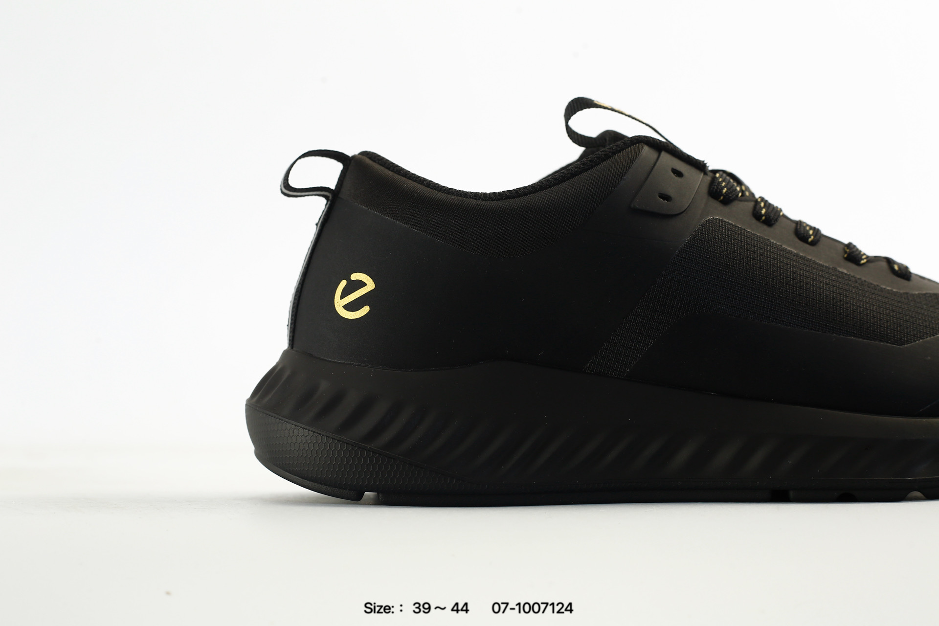 Ecco 2026 – 07-1007124, photo 2