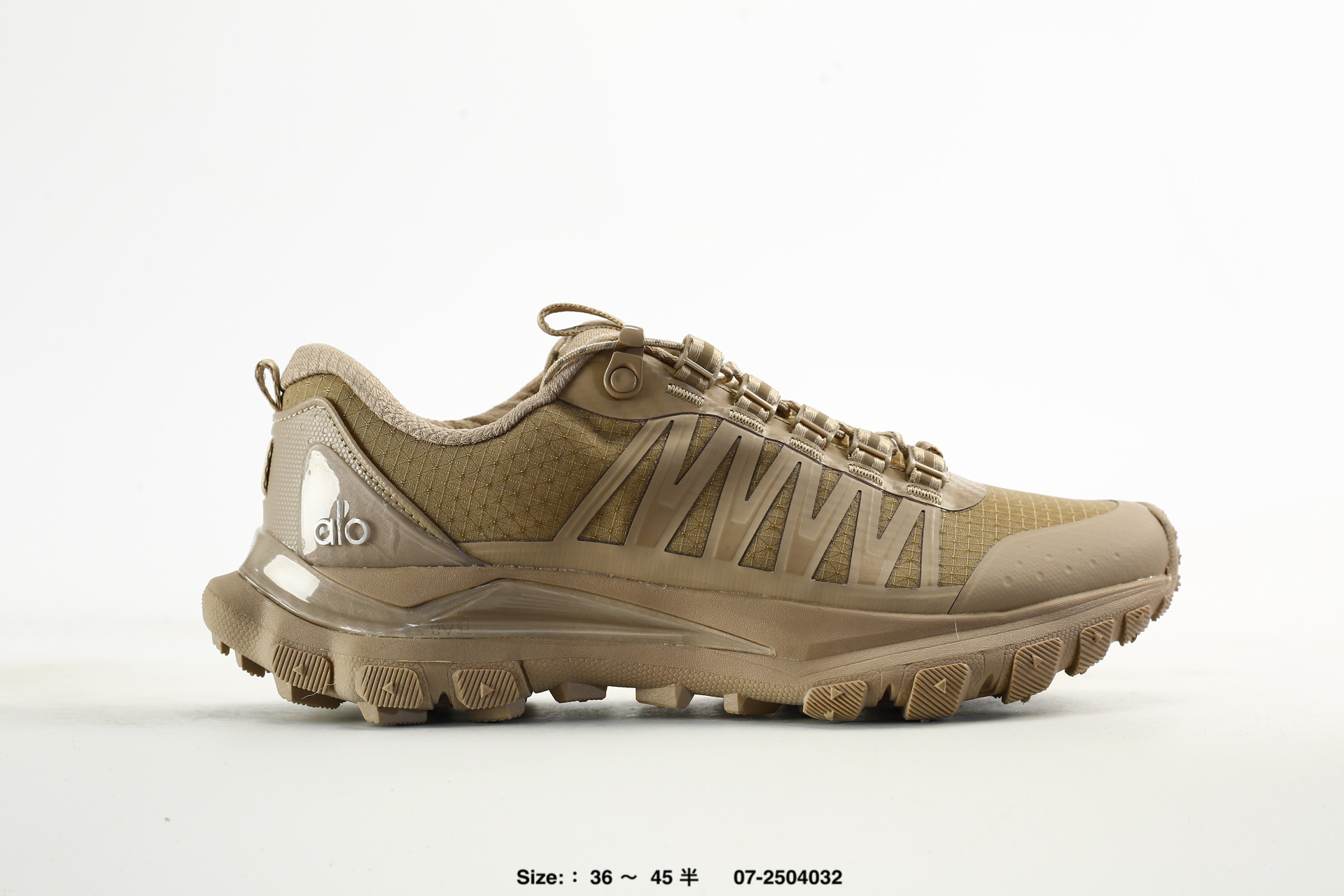 Alo Yoga Runner Trail – 07-2504032
