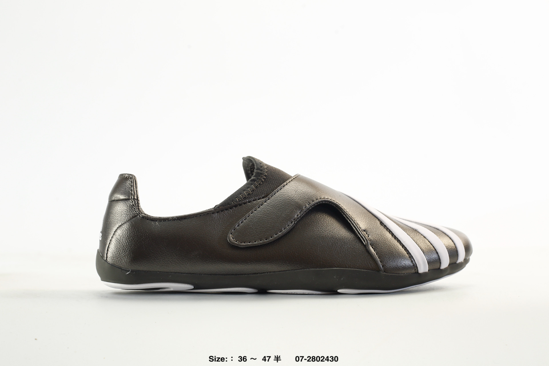 Adidas Pharrell Williams Vario Flat Earther, photo 2