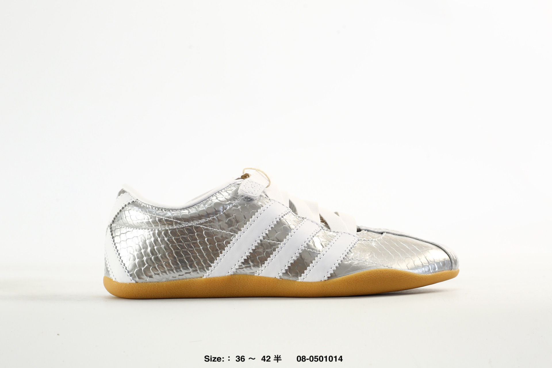 Adidas Tokyo W – JR4790