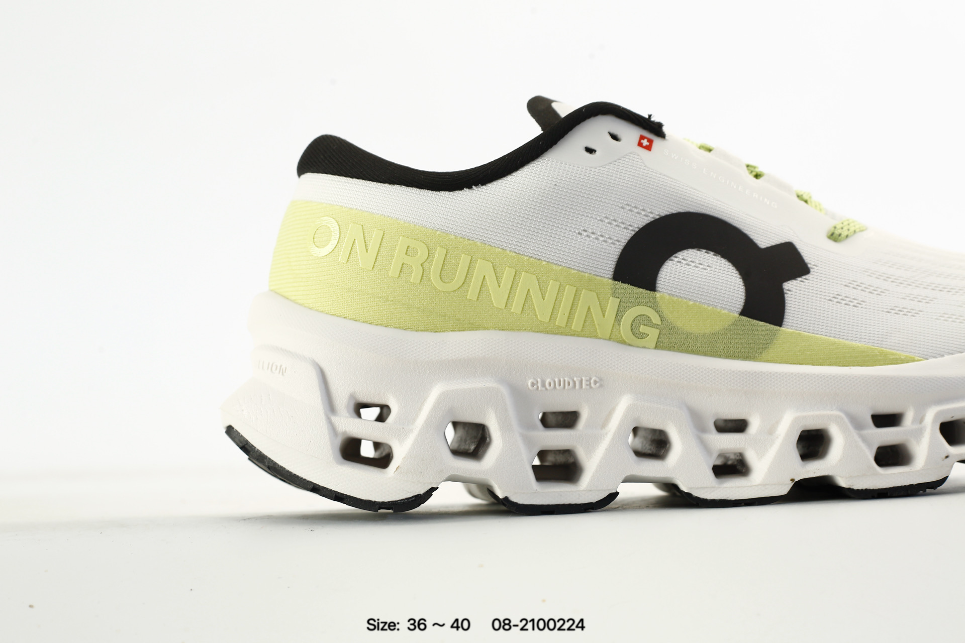 On Cloudmonster 3 – 08-2200224, photo 2