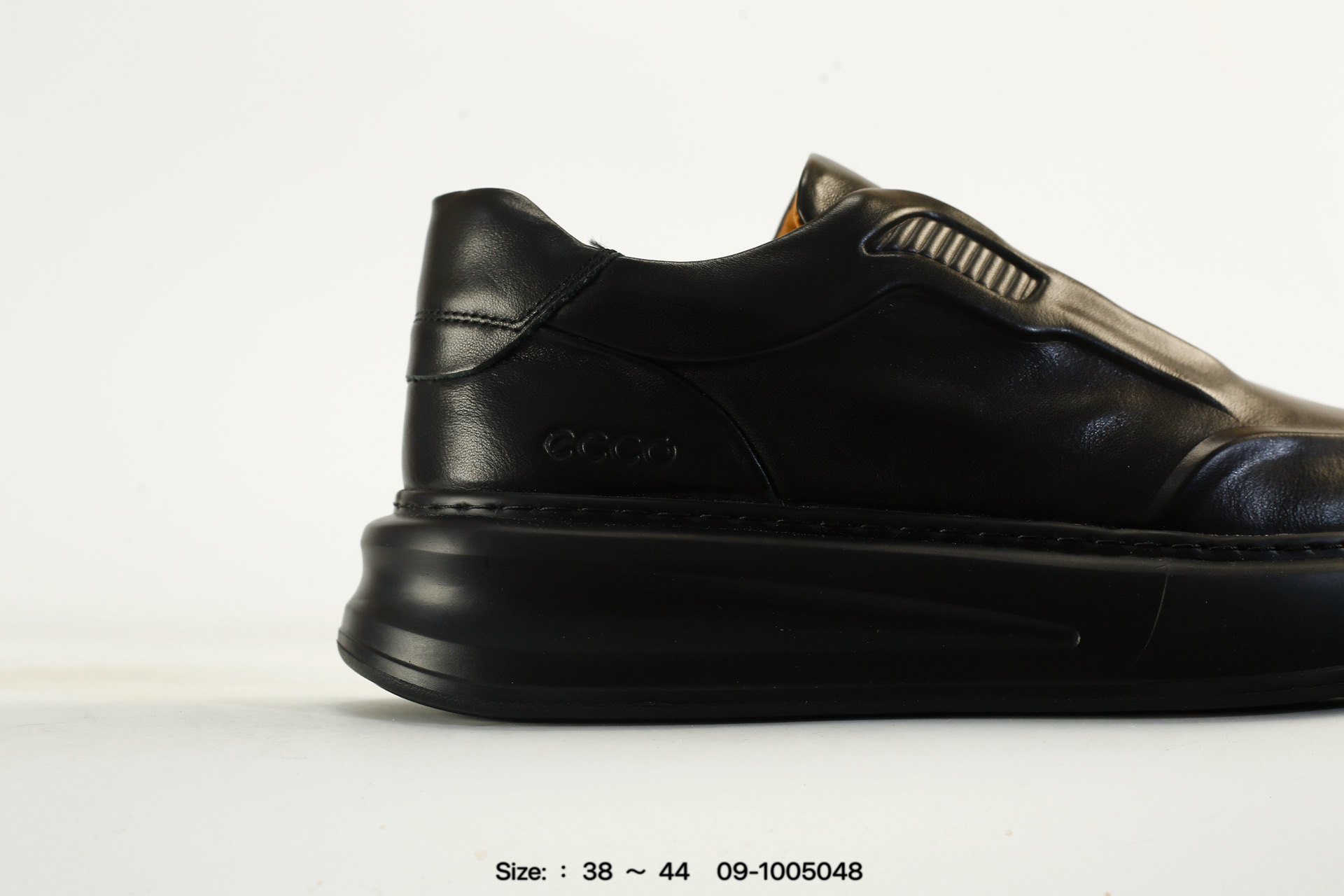Ecco 2026 – 09-1005048, photo 2
