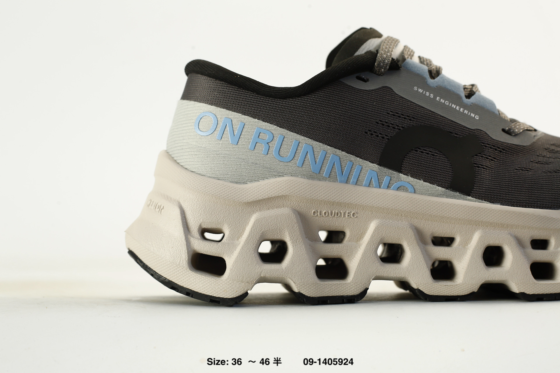 On Cloudmonster 3 – 09-1405924, photo 2